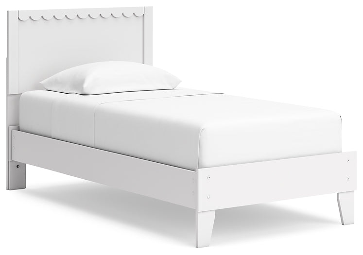 Ashley Express - Hallityn  Panel Platform Bed